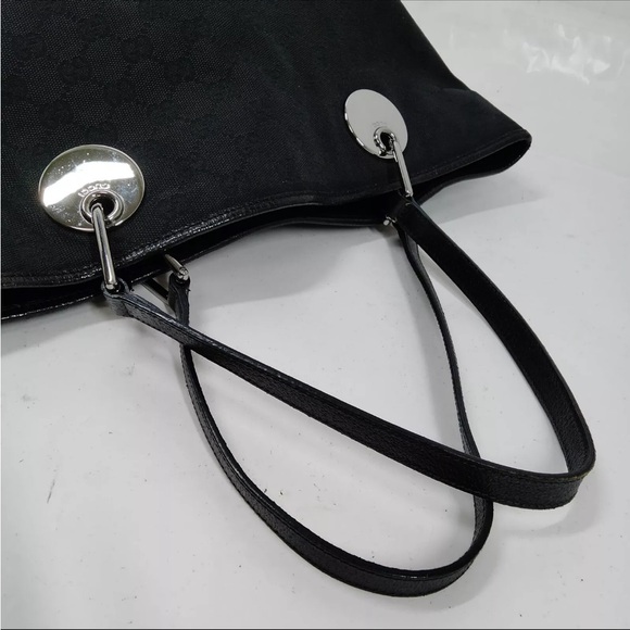 🔥SOLD🔥 GUCCI Black Original GG Canvas Eclipse
Bucket Bag Small - Picture 4 of 13